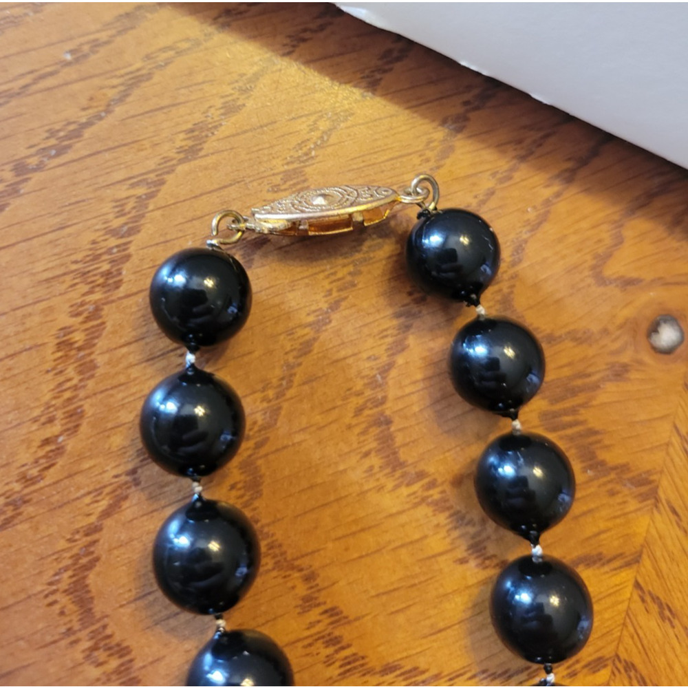 Lot of 4 Vtg Estate Necklace Black White Beaded Twisted Multi-Strand Jewelry - Picture 11 of 14
